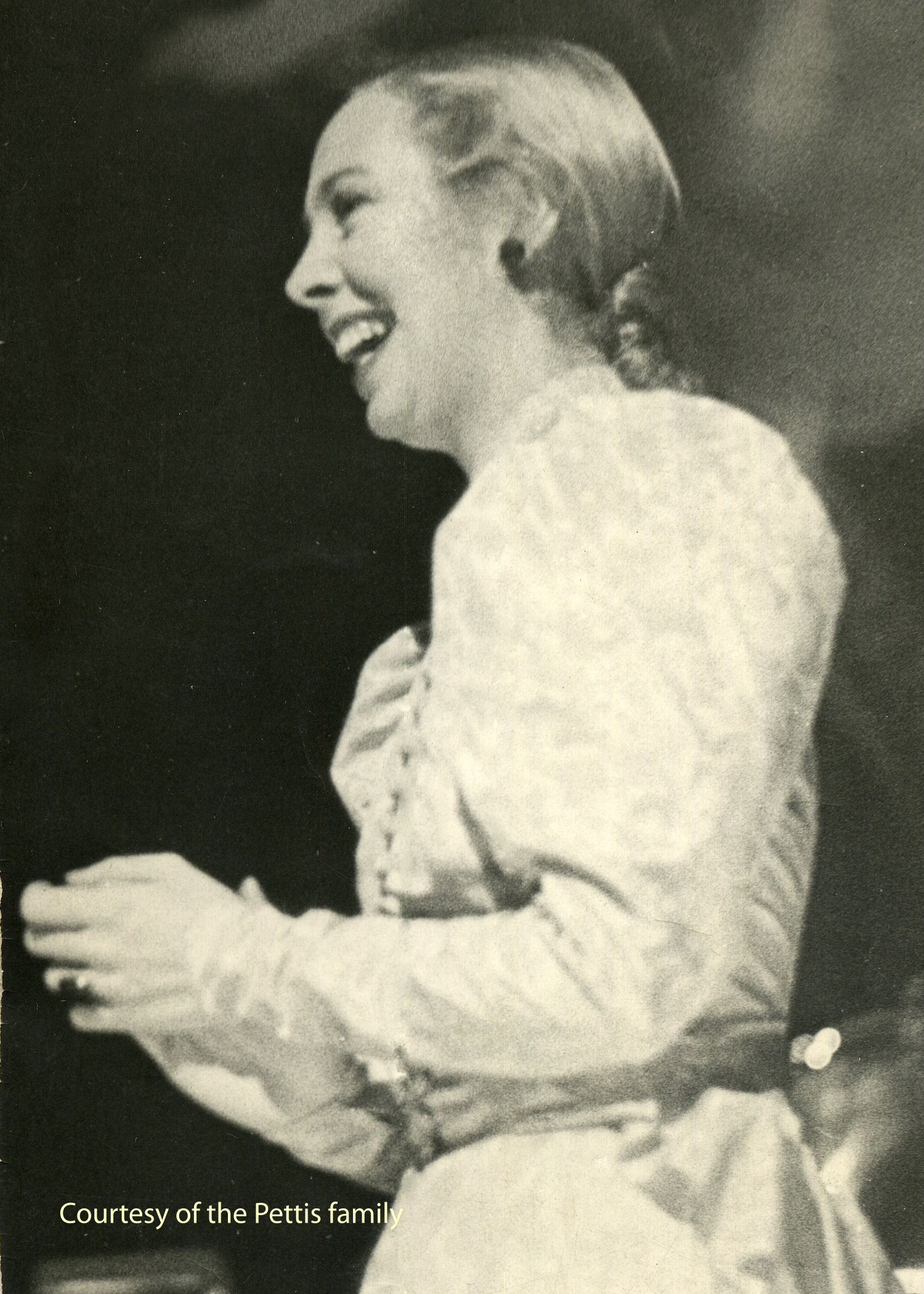 Taddy at USO - 1942
